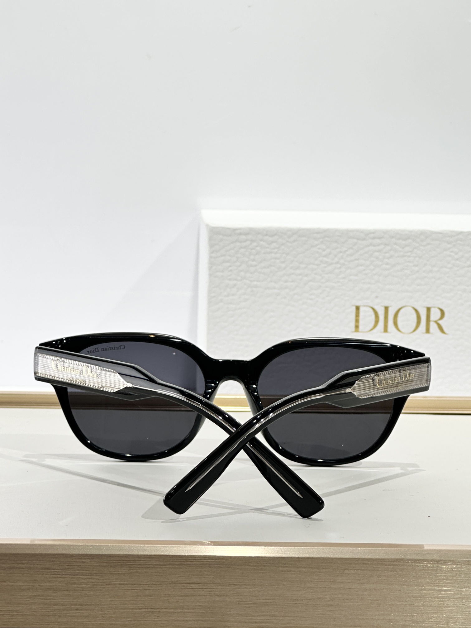  DIOR
MOD：Christian Dior Label R1F
SIZE：53口19-145
