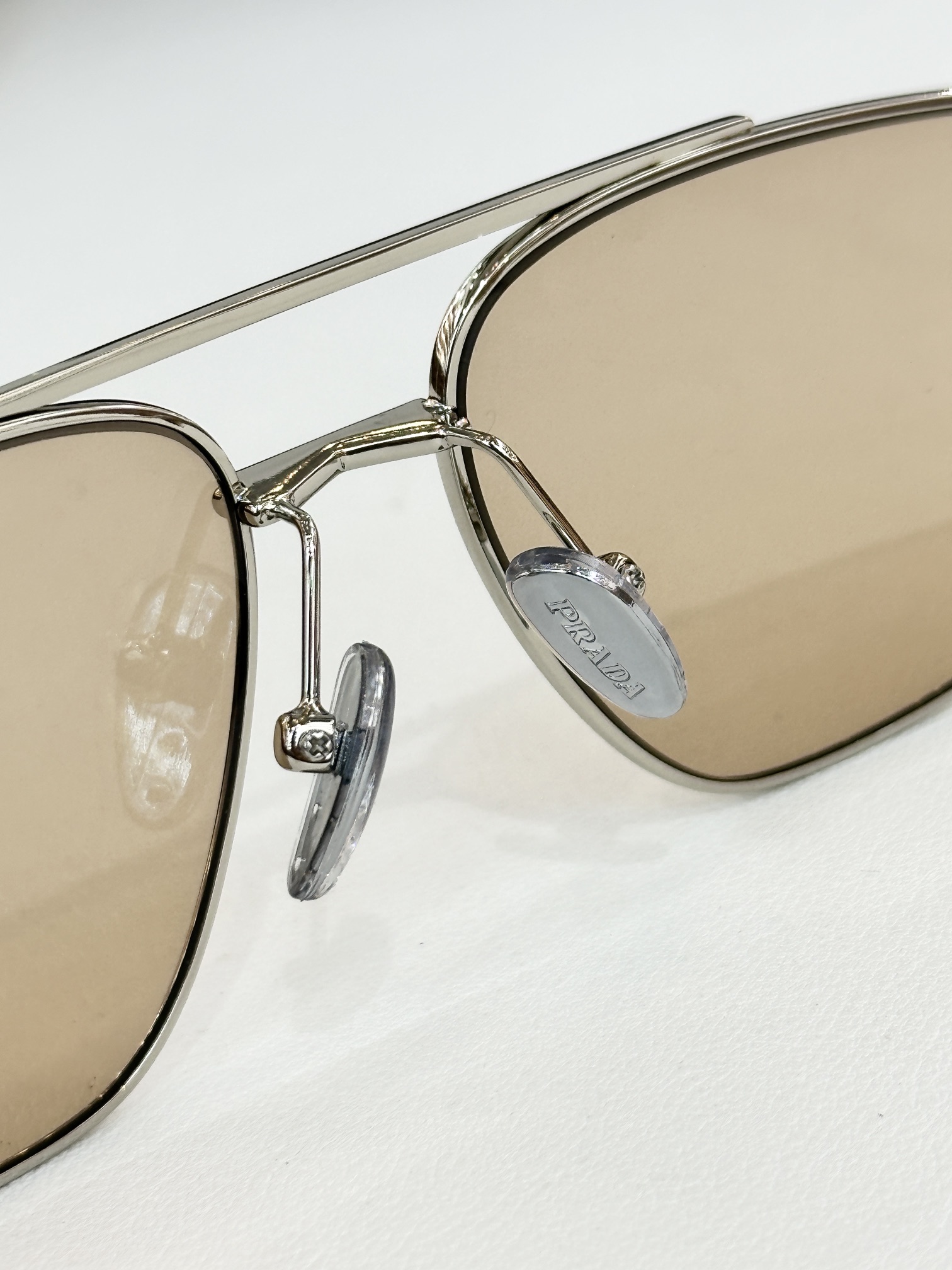  PRADA*
MOD：PR C51S
SIZE：58-16-145
