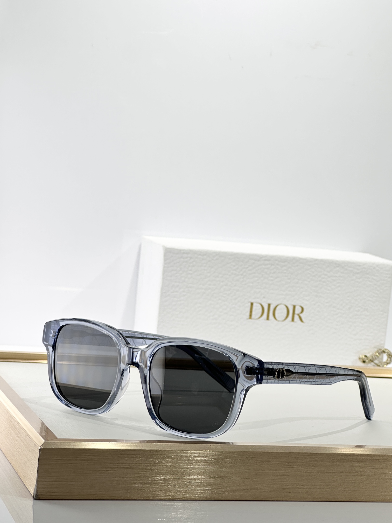  DIOR
MOD：CD lcon S4F
Size：53口20 145
