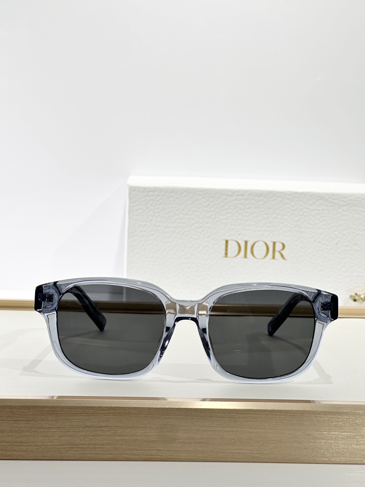  DIOR
MOD：CD lcon S4F
Size：53口20 145
