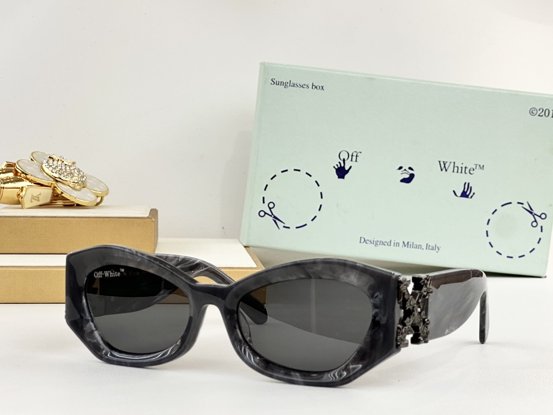 OFF-WHITE Roma Rectangle Frame Sunglasses | Designer Shades with Modern Style