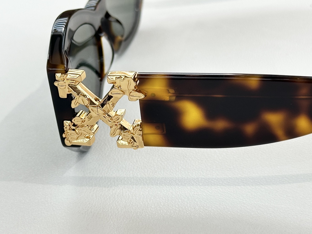 OFF-WHITE Roma Rectangle Frame Sunglasses | Designer Shades with Modern Style 7 i1756547563 6130 1
