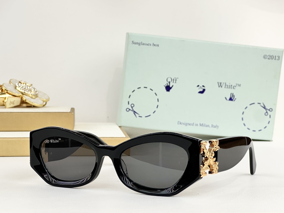 OFF-WHITE Roma Rectangle Frame Sunglasses | Designer Shades with Modern Style 2 i1756547564 3025 6