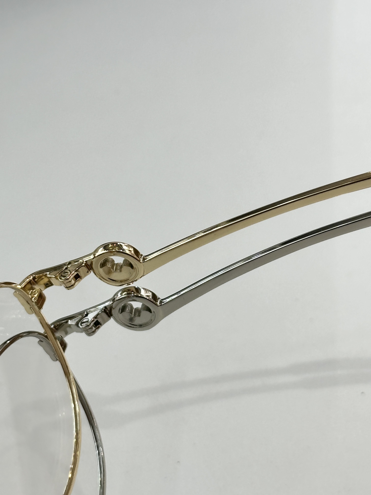 𝘾𝙃𝙊𝙋𝘼𝙍𝘿 MOD：VCHA54JSize：52口19 140