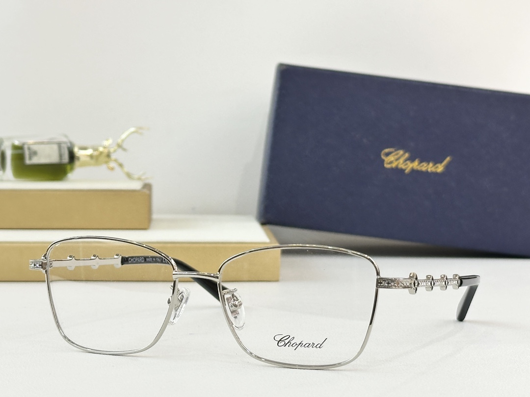 𝘾𝙃𝙊𝙋𝘼𝙍𝘿 MOD：VCHG65SSize：VCHG65S