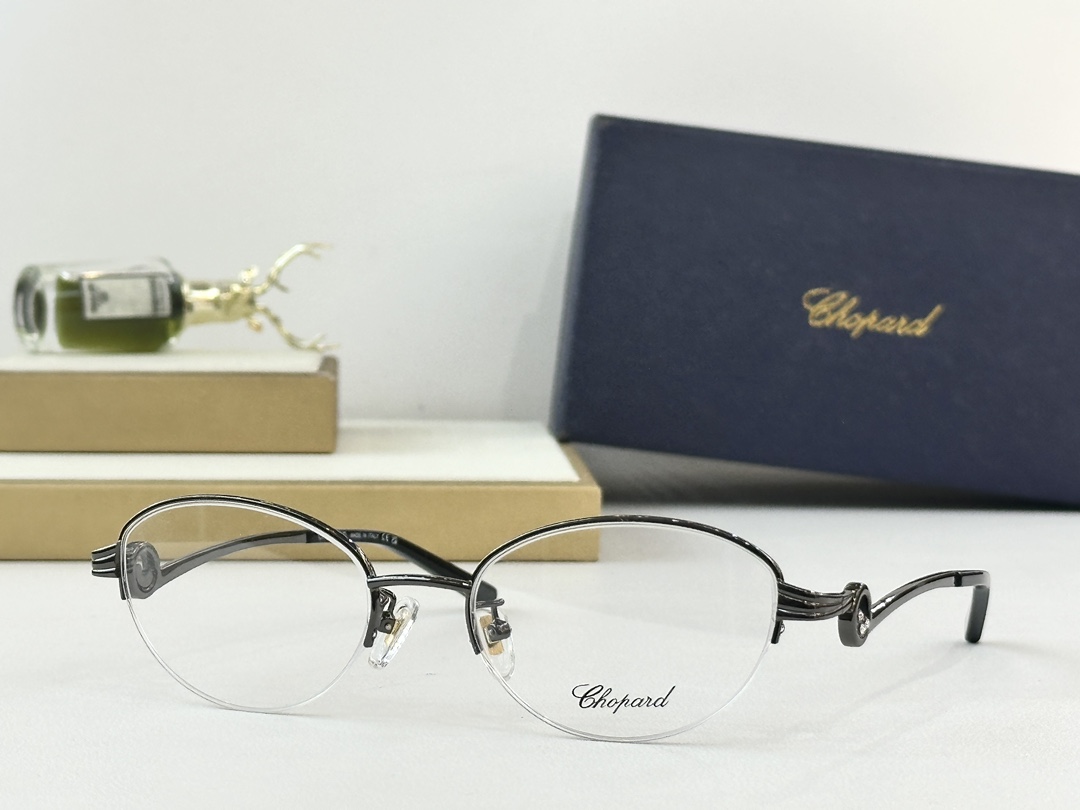 𝘾𝙃𝙊𝙋𝘼𝙍𝘿MOD：VCHG46JSize：53口19 140