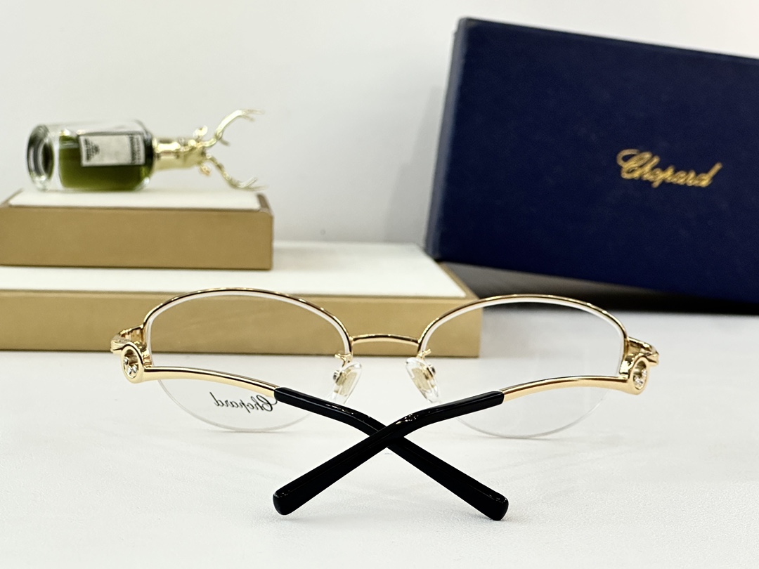 𝘾𝙃𝙊𝙋𝘼𝙍𝘿MOD：VCHG46JSize：53口19 140