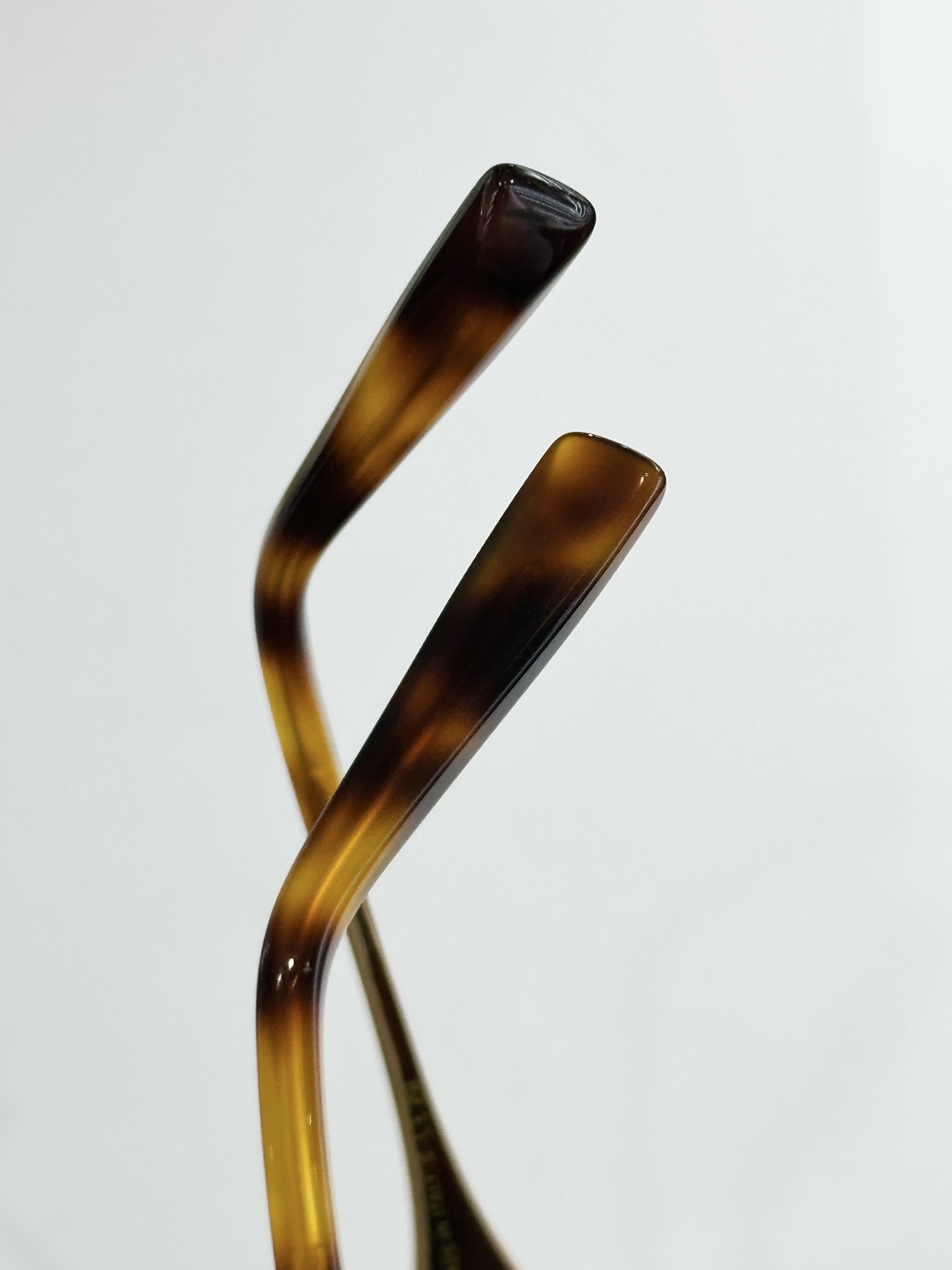 MIU MI*MOD：MU 1707LVSize：53口19 142