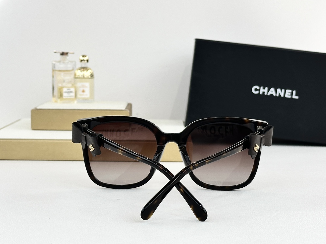 。CHANELMOD：CH9182-QSize：62口19 145