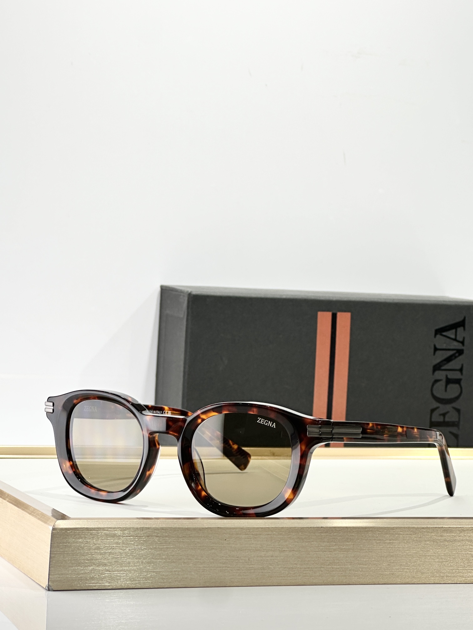 ZEGNAMOD：EZ0229Size:51口 22-145麦斯·米科尔森Mads Mikkelsen 