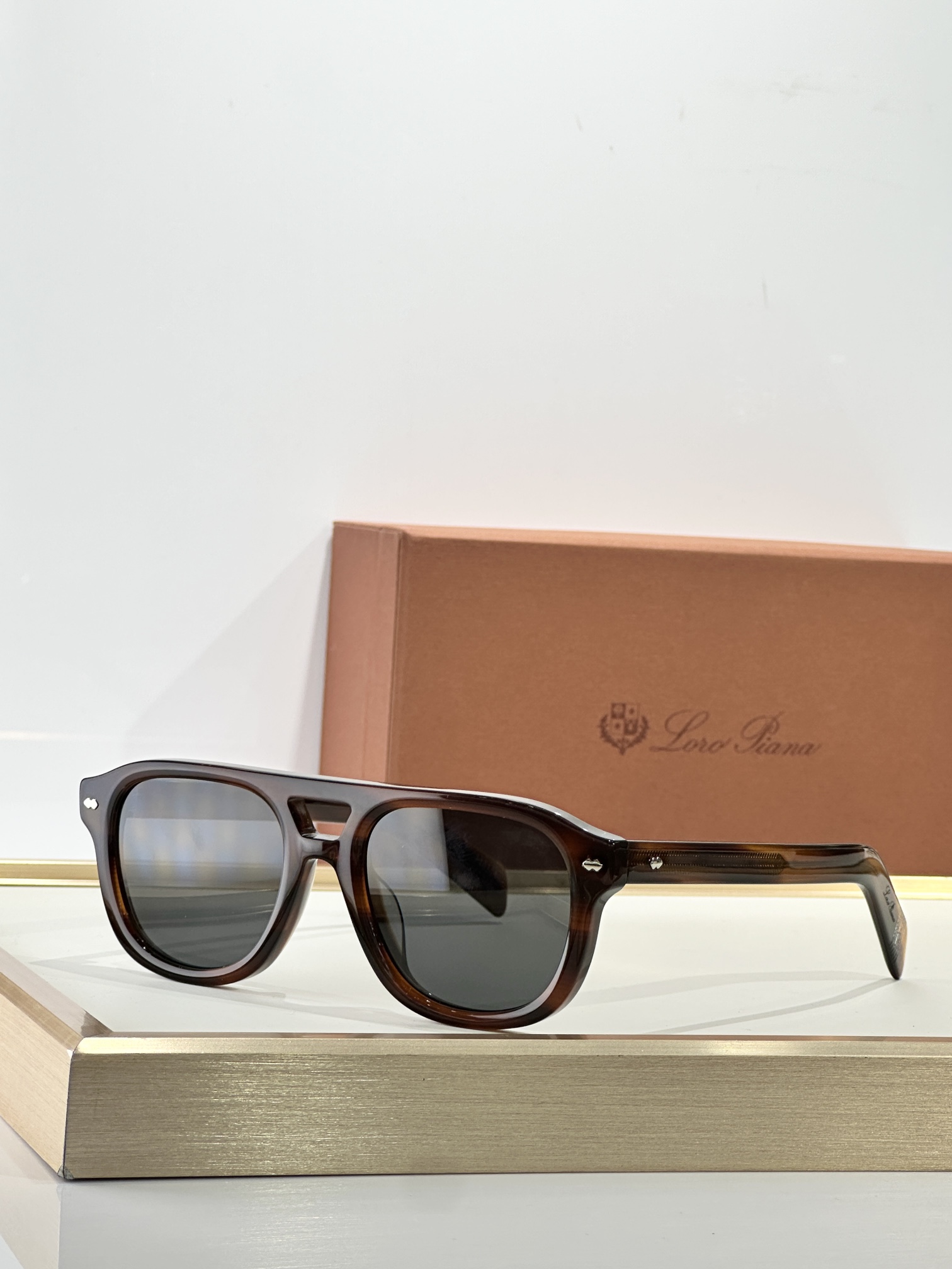 Original Original quality眼镜界“天花板”Loro PianaMod：ROADS