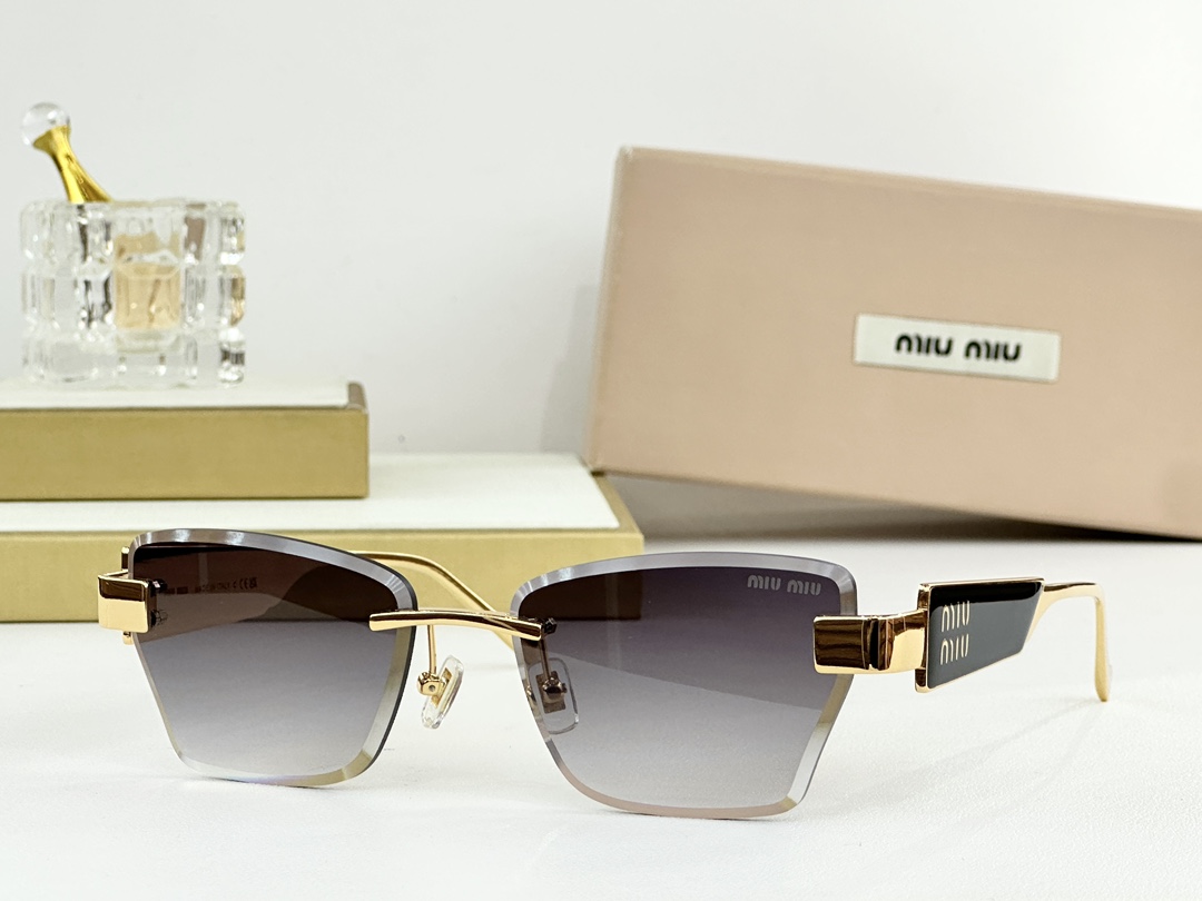 MIU MI*MOD：MU 1710LVSize：56口17 145