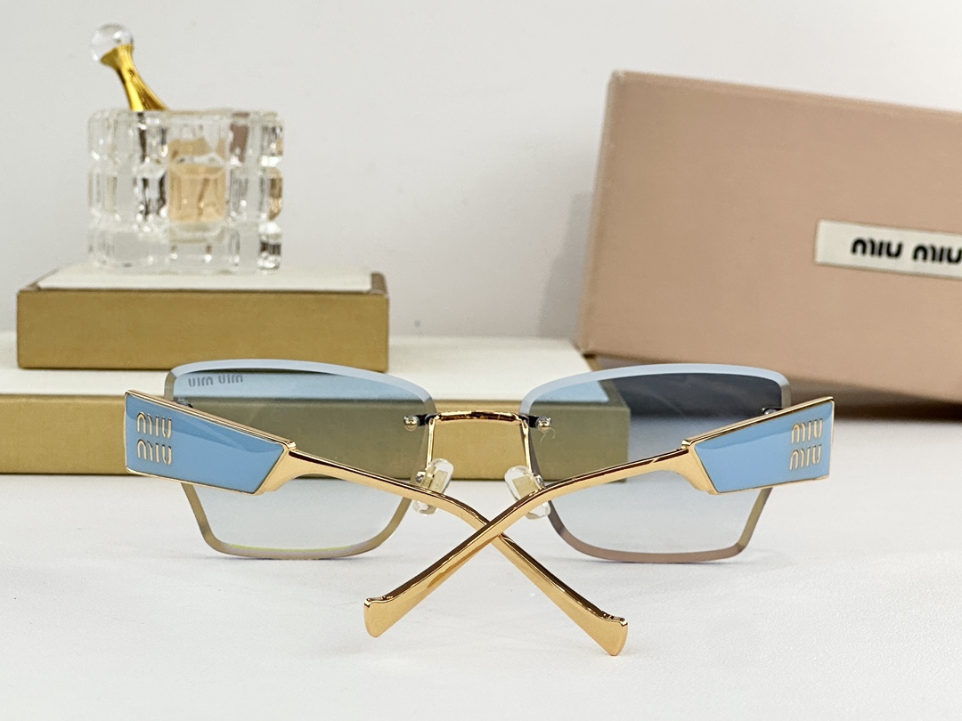 MIU MI*MOD：MU 1710LVSize：56口17 145