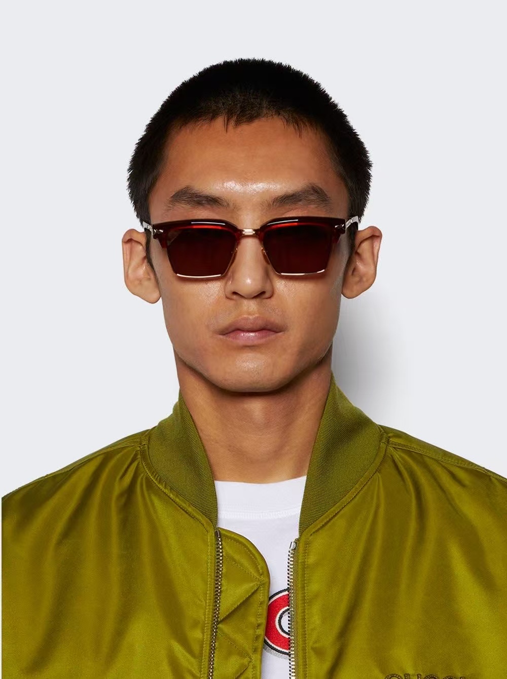 Jacques Marie Mage全网售罄 限量发售独特典藏之作经典的 50 年代风格组合眼镜，具有突