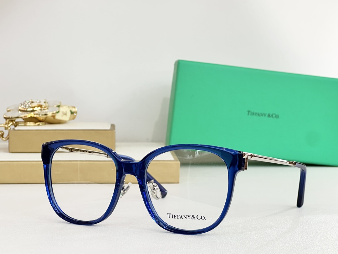 TIFFANY&Co.MODEL：TF2240DSIZE：55口19-140