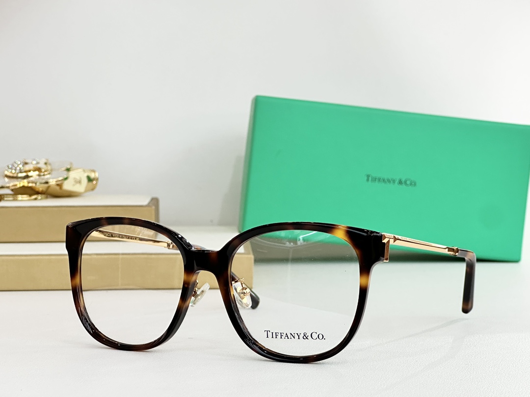 TIFFANY&Co.MODEL：TF2240DSIZE：55口19-140
