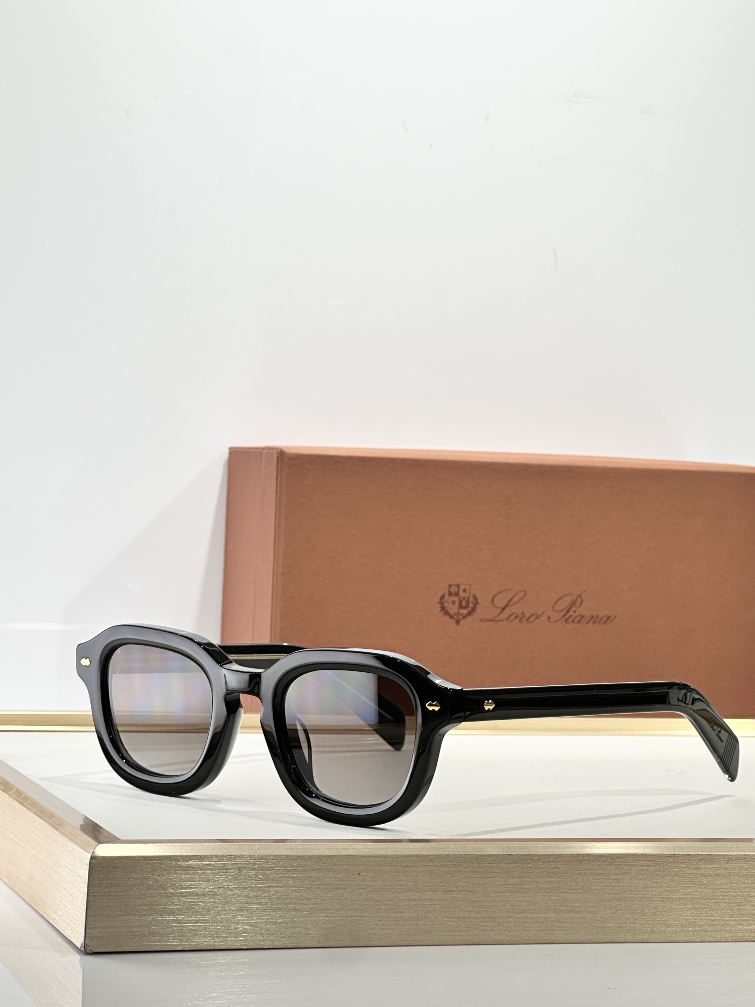 Original quality眼镜界“天花板”Loro PianaMod：ANDRE SIZE：47口