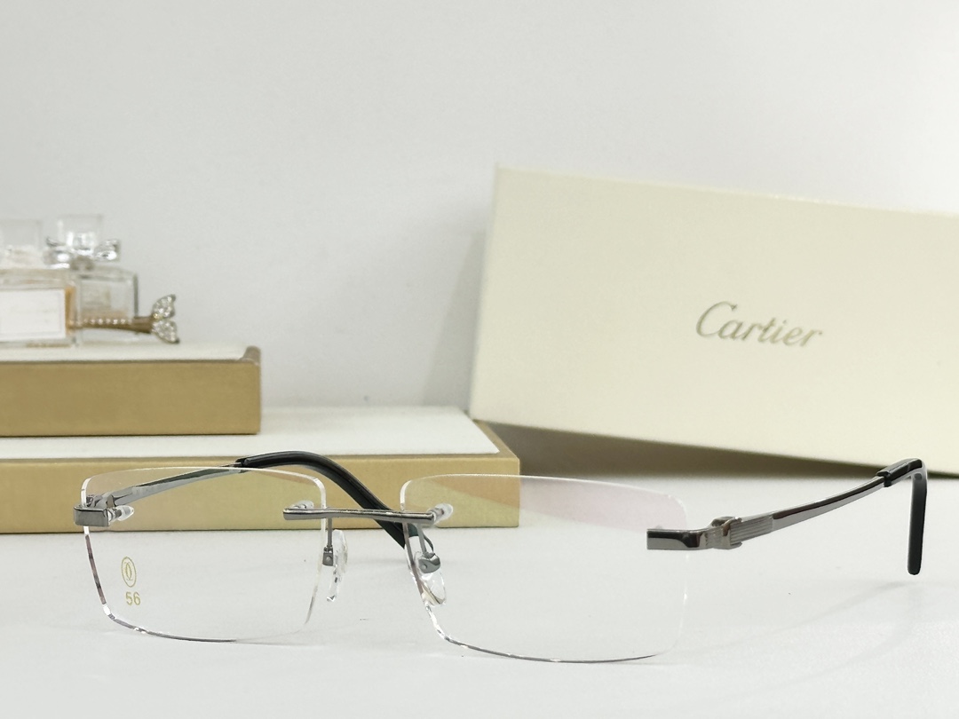 Cartie*MODEL：SIZE：56口17