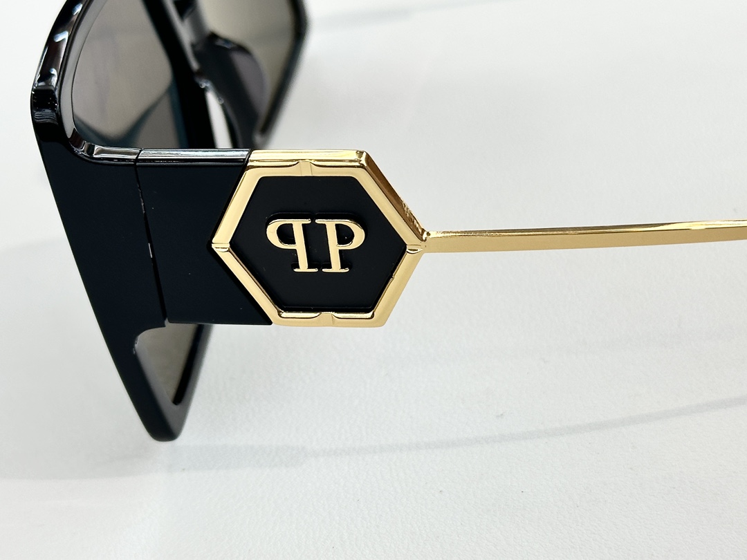 PHILIPP PLEINMODEL：028MSIZE：60口16-140