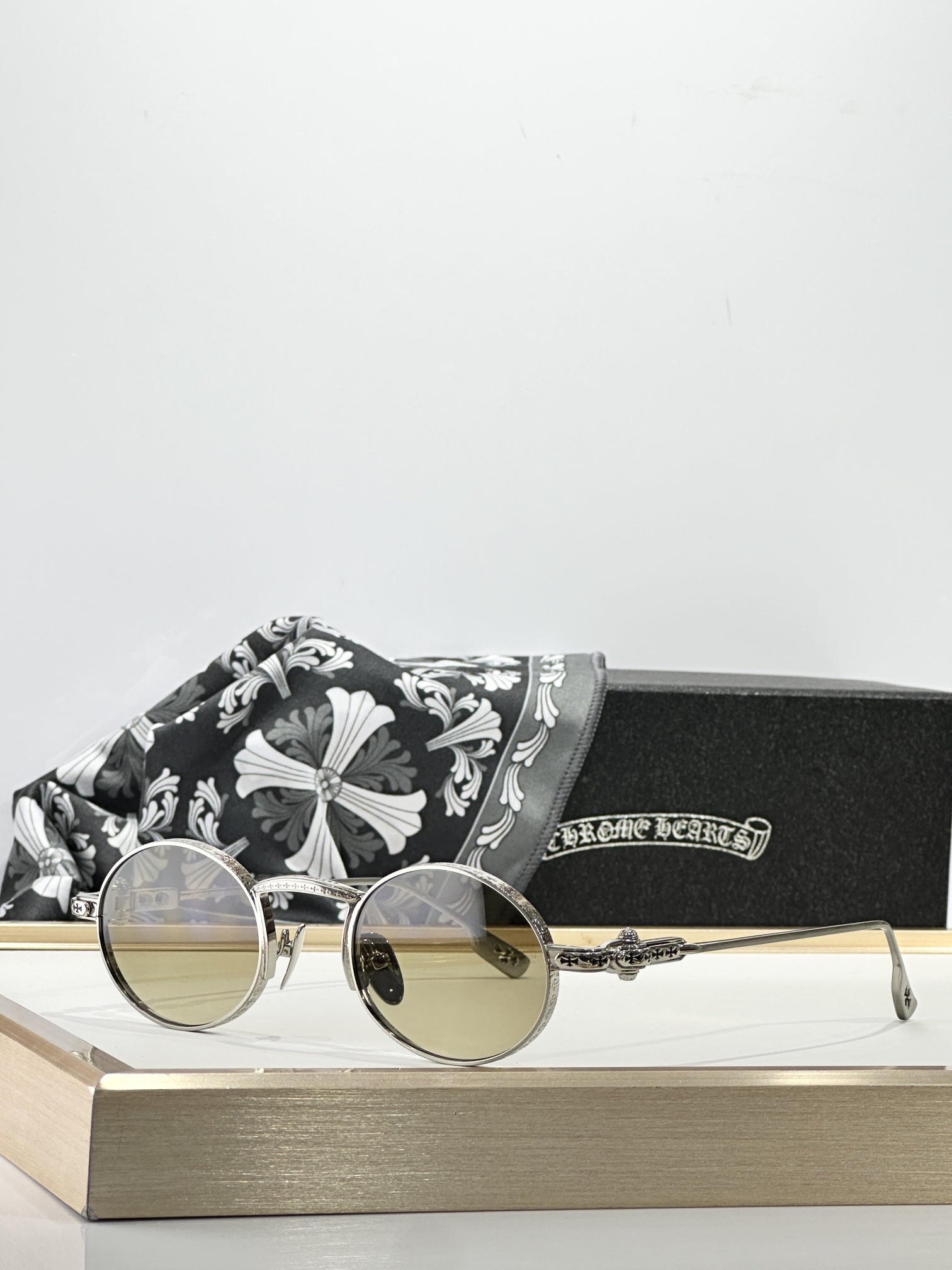 ChromeHearts 克罗心MOD：HONEYDIPPEDSize:48-23-144