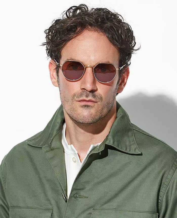 AKONI【未來創新美學設計】Themis以正义和神圣秩序女神命名，其特点是轻盈、永恒的潘托斯形状，外观