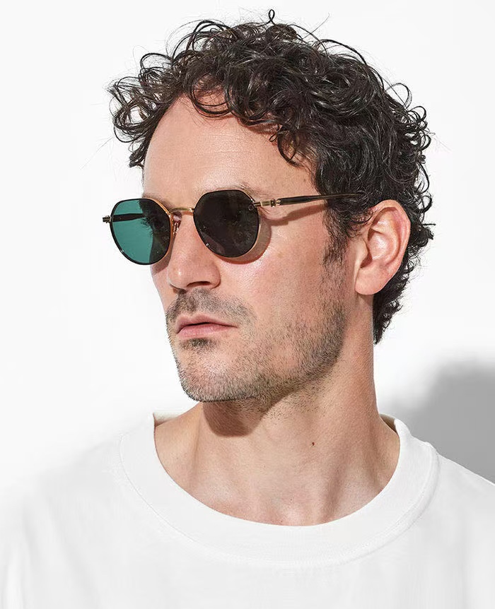 AKONI【未來創新美學設計】Themis以正义和神圣秩序女神命名，其特点是轻盈、永恒的潘托斯形状，外观