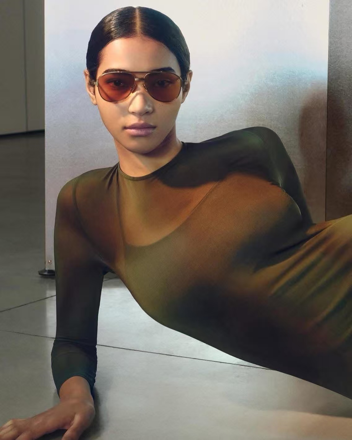 AKONI【未來創新美學設計】'HELIOS'以古希臘太陽神命名，將精緻與雋永的設計融為一體。全新推出的