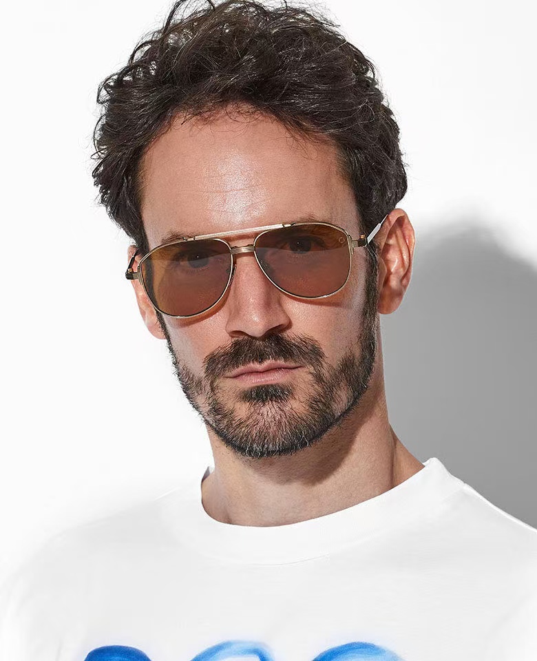 AKONI【未來創新美學設計】'HELIOS'以古希臘太陽神命名，將精緻與雋永的設計融為一體。全新推出的