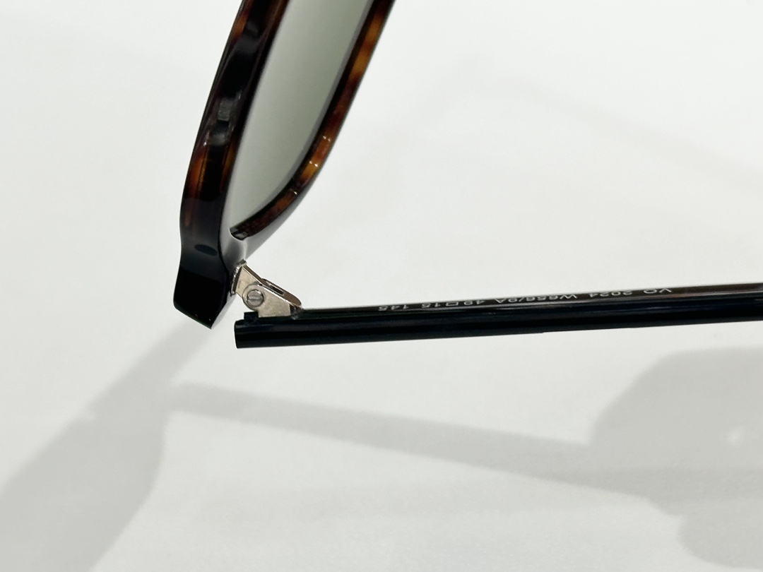 VOGUEMOD：VO 2024Size：49口15 145