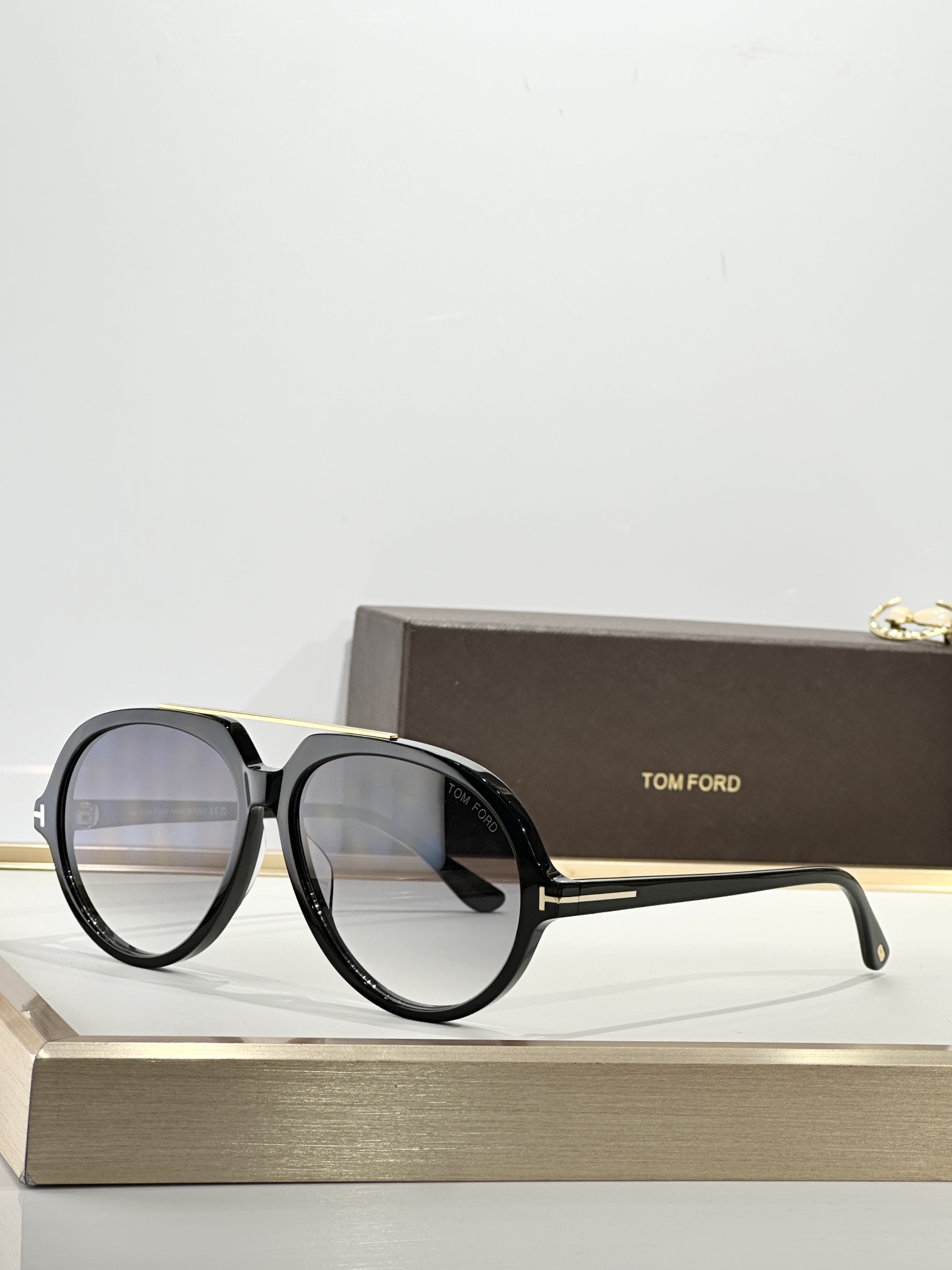 TOM FORDMod：AALTO（FT1210）size：59口14-140