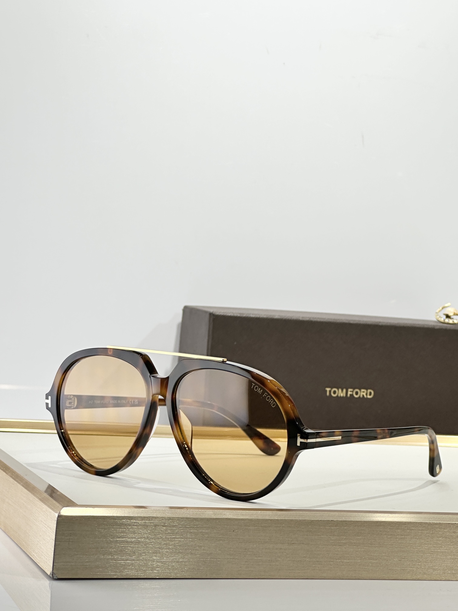 TOM FORDMod：AALTO（FT1210）size：59口14-140