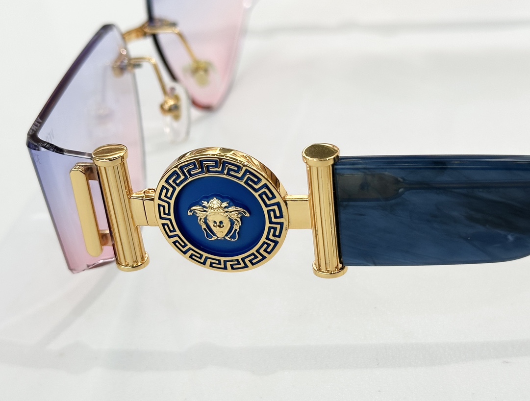 VERSAC*MODEL：VE6772 SIZE：59口17-143