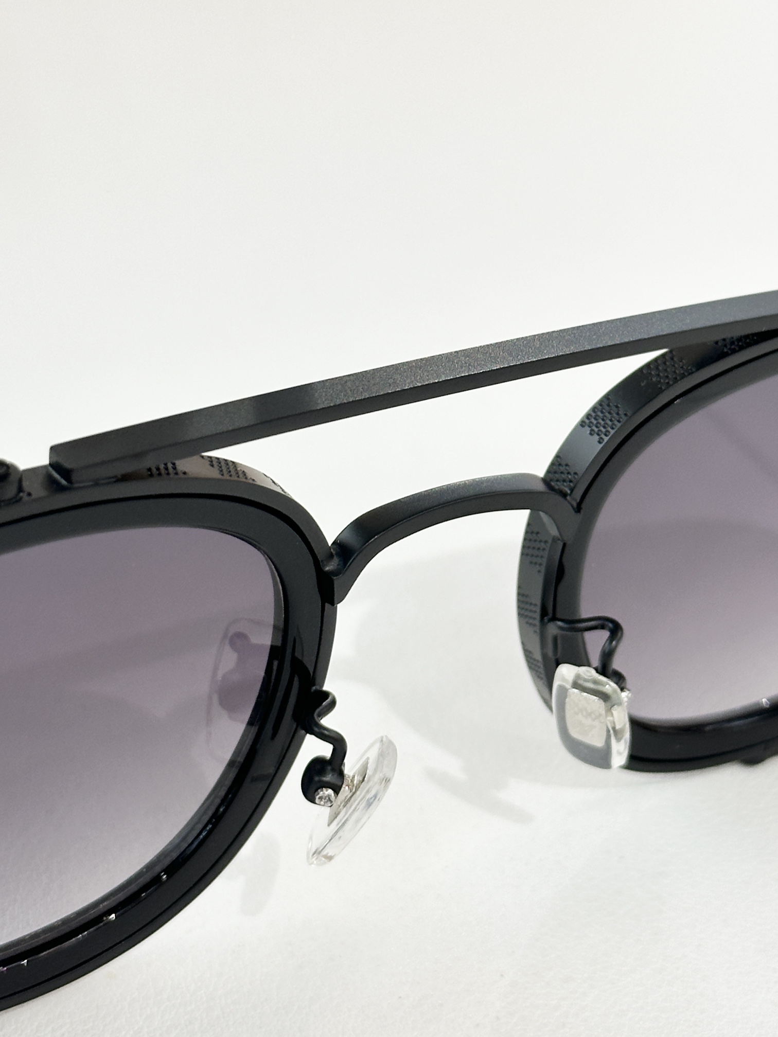 LOUIS VUITTO*MODEL：Z2213USIZE：47口20-140