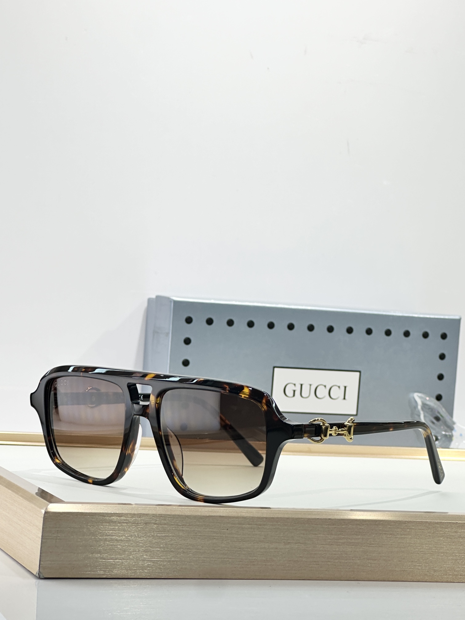 GUCCIMODEL：GG2052SSIZE：53口17-145