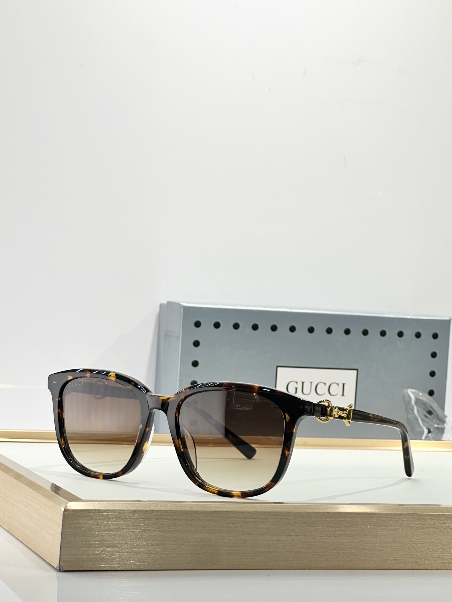GUCCIMODEL：GG2057SASIZE：54口19-145