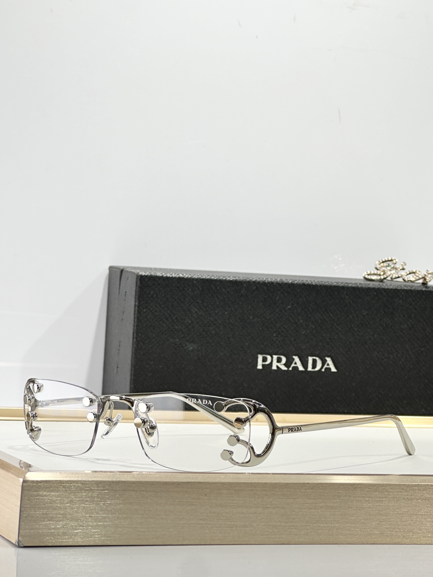 PRADAMOD：PR C57SSize：53口20 135