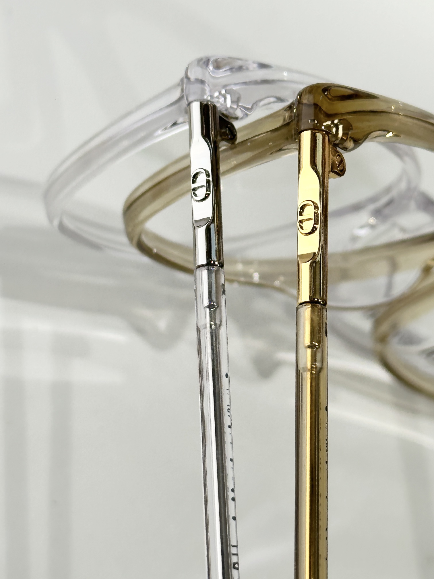 DIORMOD：MiniCD S11Size：53口16 140