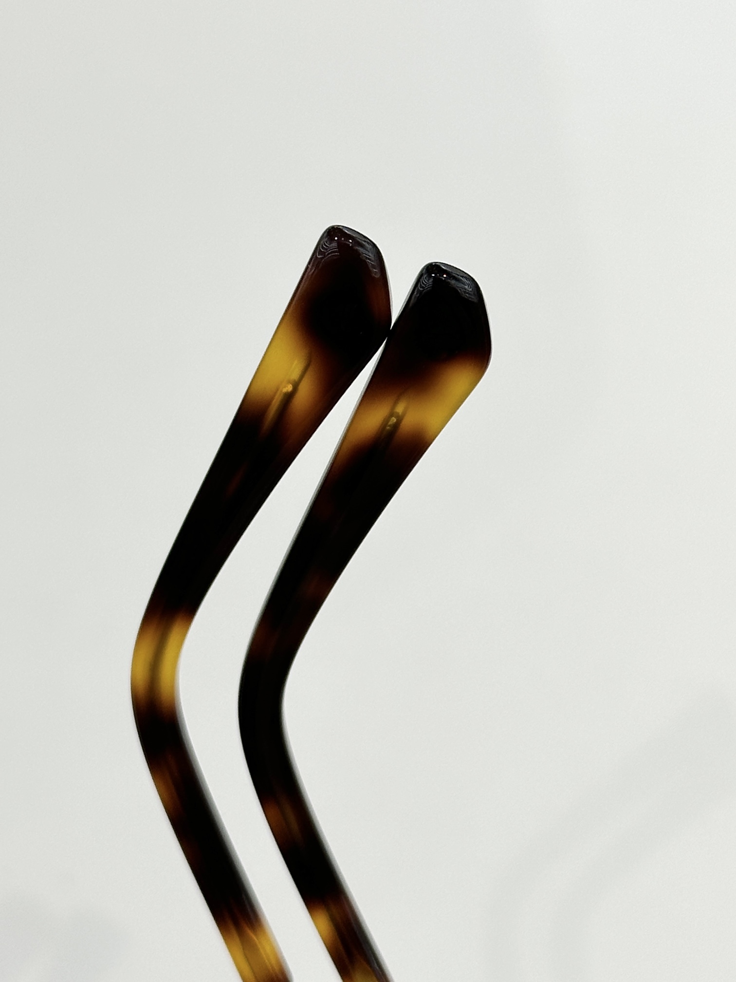 CartierMOD：CT0660SSize：57口19-143