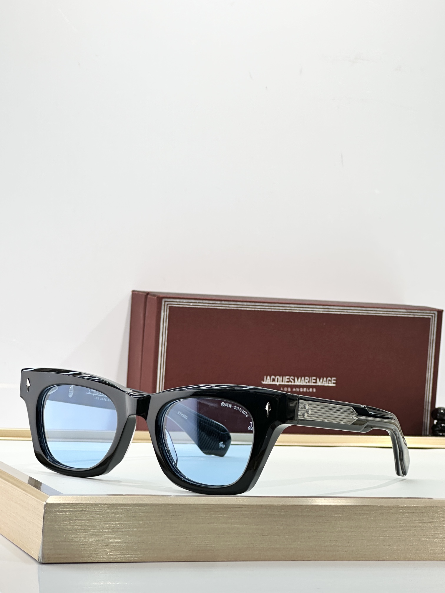 Jacques Marie MageMODEL：DEALANSIZE:49口22-146