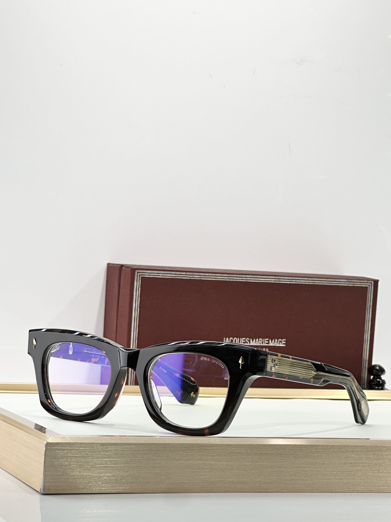 Jacques Marie MageMODEL：DEALANSIZE:49口22-146