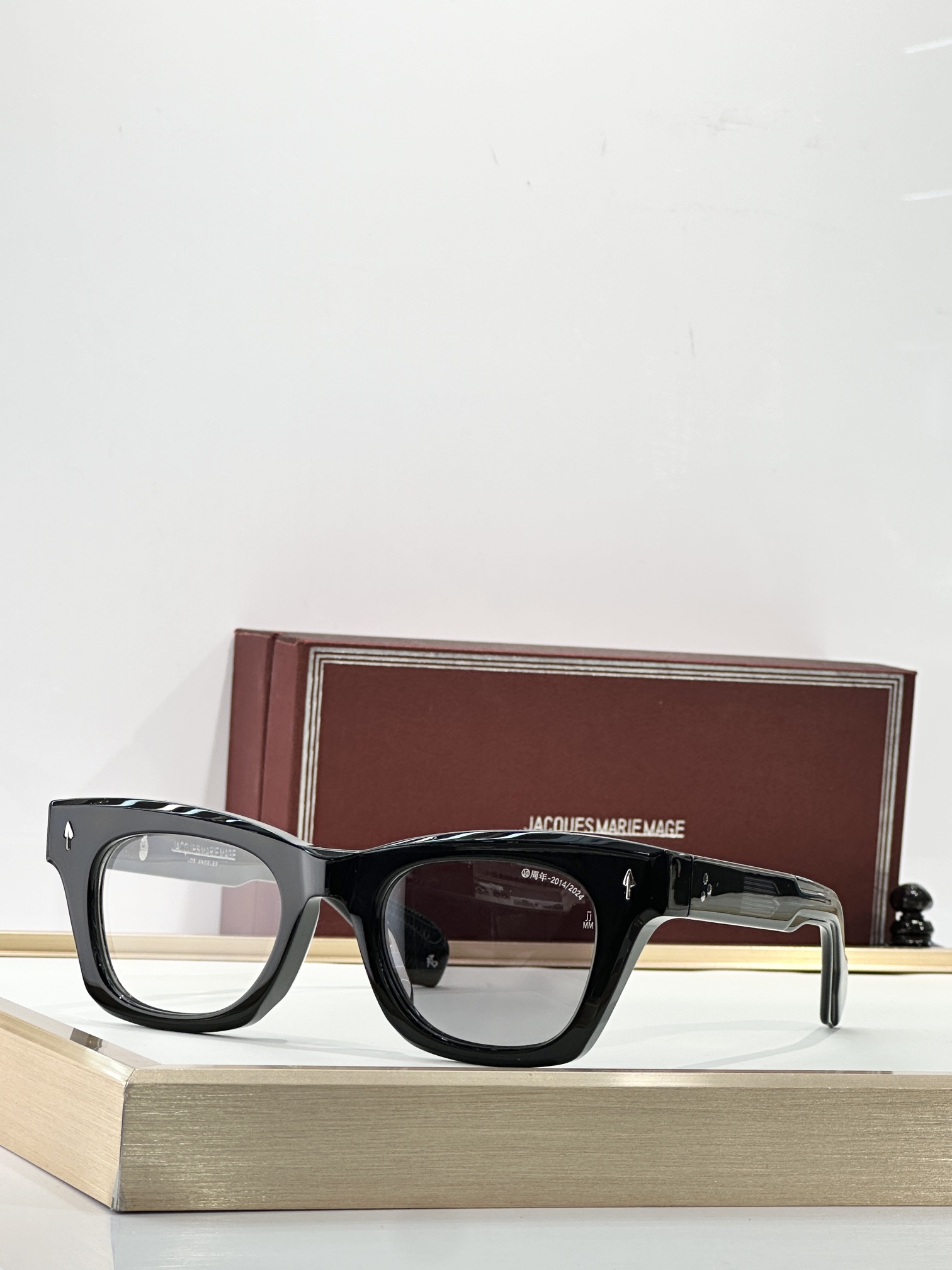 Jacques Marie MageMODEL：DEALANSIZE:49口22-146 变色：