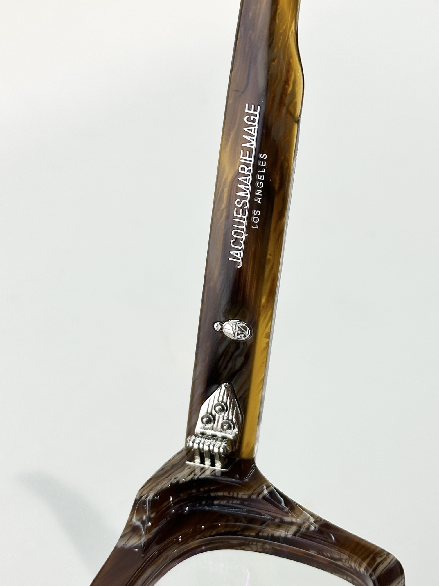 Jacques Marie MageMODEL：DEALANSIZE:49口22-146 变色：