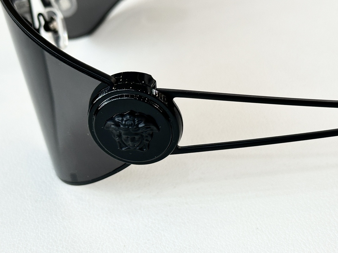 VERSACEOversized Mod:2268Size：115