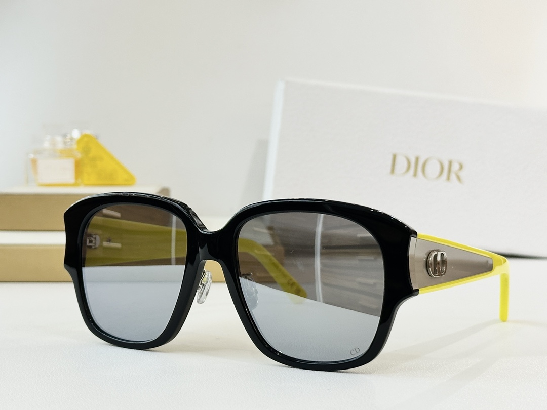 DIORMODEL：DiorGlow S2FSIZE：56口16-140