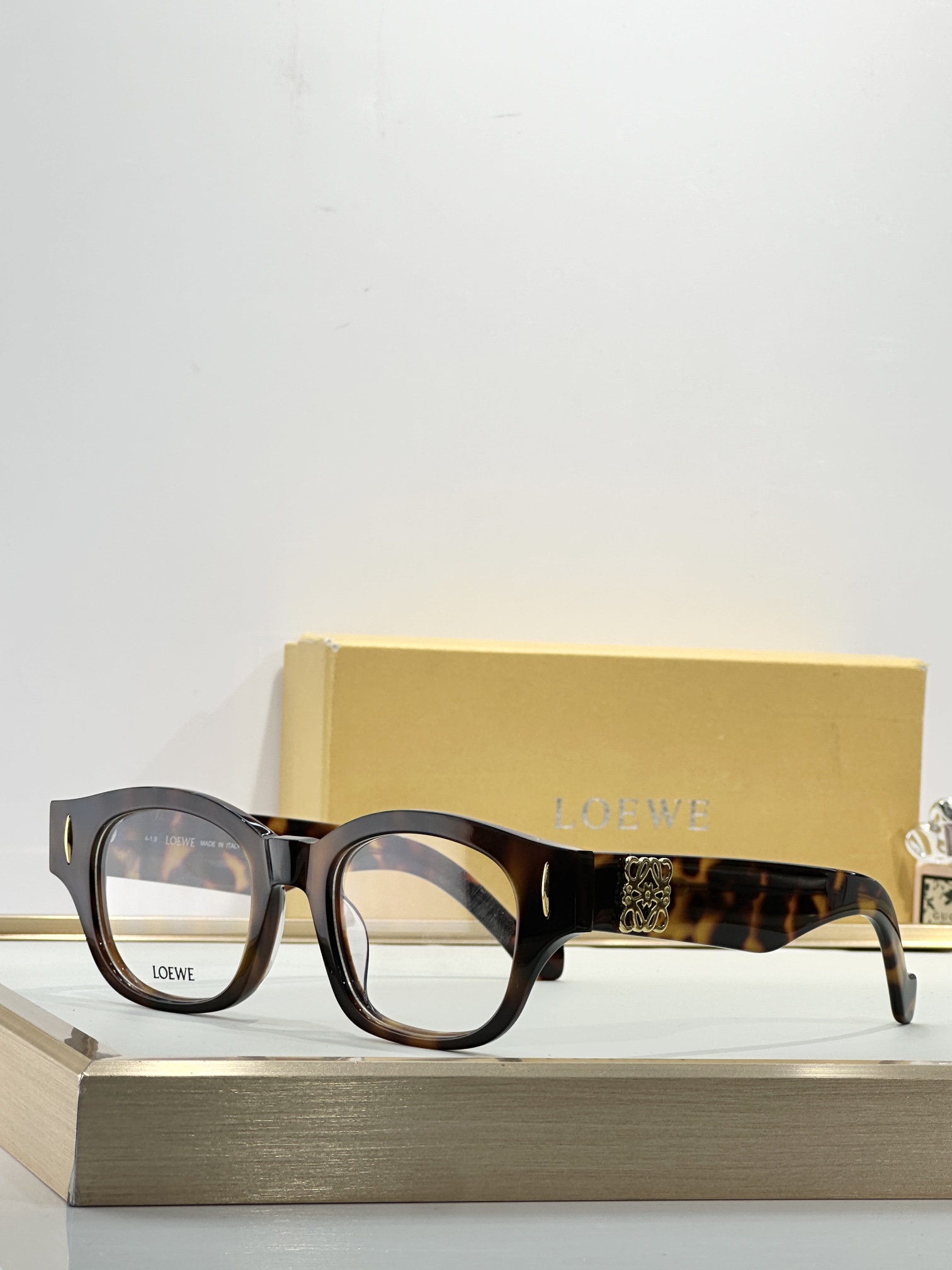 LOEWE MODEL：LW50096ISIZE: 47口20 -140