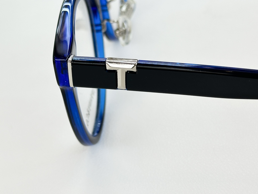 TIFFANY&Co.MODEL：TF2238DSIZE：53口20-145