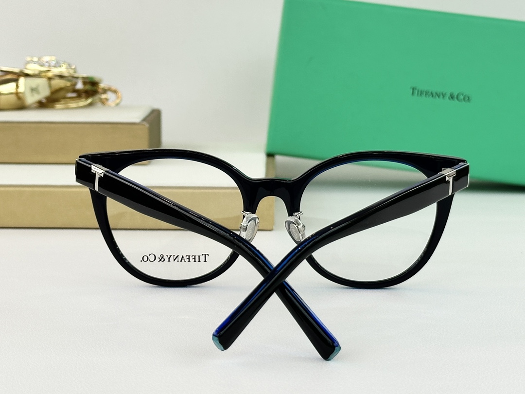 TIFFANY&Co.MODEL：TF2238DSIZE：53口20-145