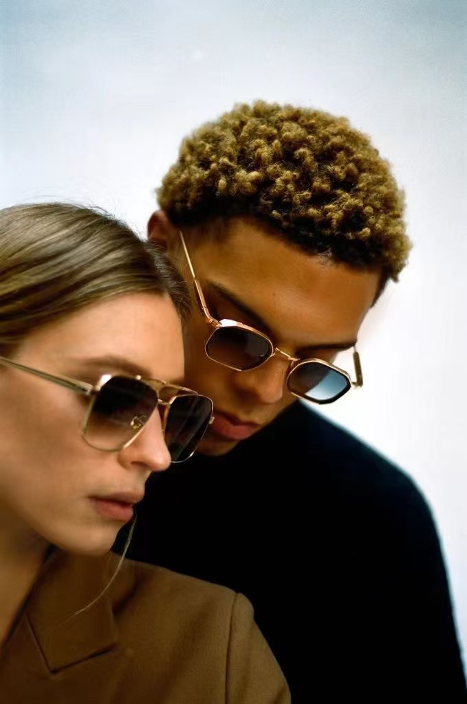 John DaliaMODEL：JEAN SIZE：43口25-145盒子另计