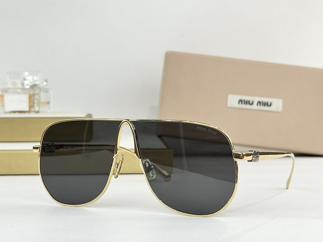 MIU MI* MOD：SMUA56Size：66口2 140