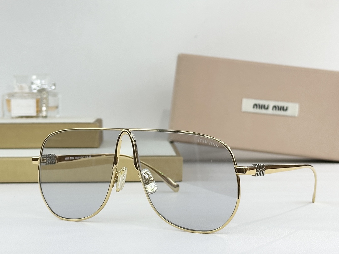 MIU MI* MOD：SMUA56Size：66口2 140